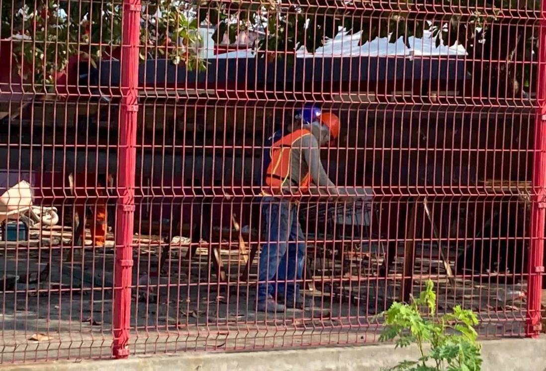 Reanudan trabajos de rehabilitación en estadio Luis “Pirata” Fuente tras accidente