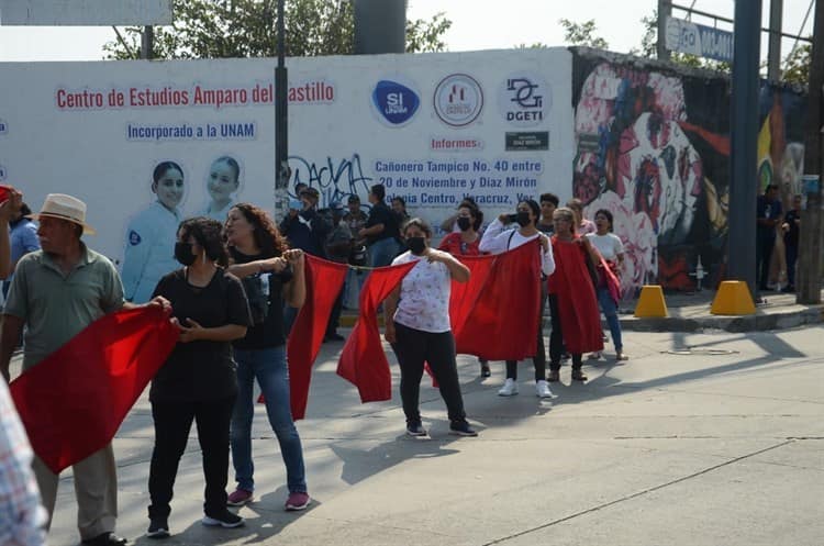 Veracruzanos se sumaron a protestas de choferes de los camiones Saeta