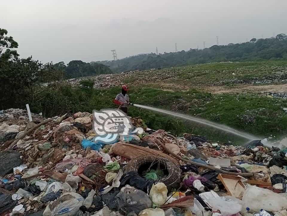 Buscan evitar incendios en el basurero de Nanchital