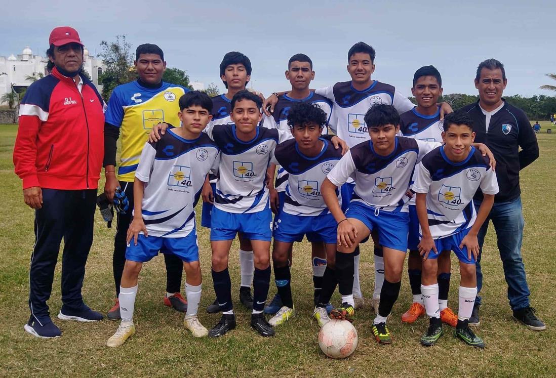 Se preparan jóvenes para selectivo estatal de futbol