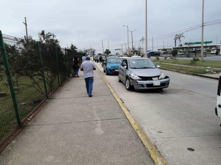 Dos lesionados en choque a Las Gaviotas (+Video)