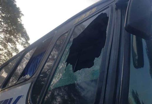 Camión choca a TRV en Cosamaloapan; atienden pasajeros heridos