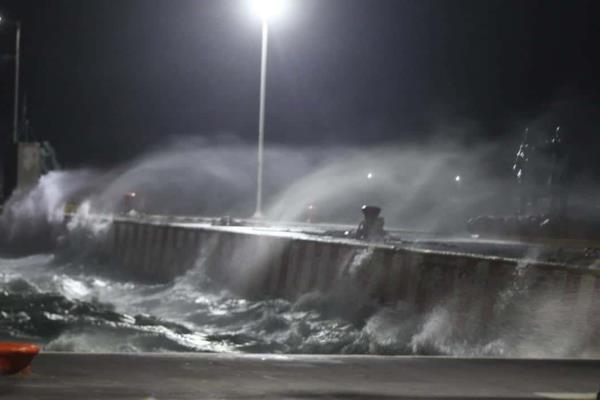 Cierran el Puerto de Veracruz a la navegación mayor y menor