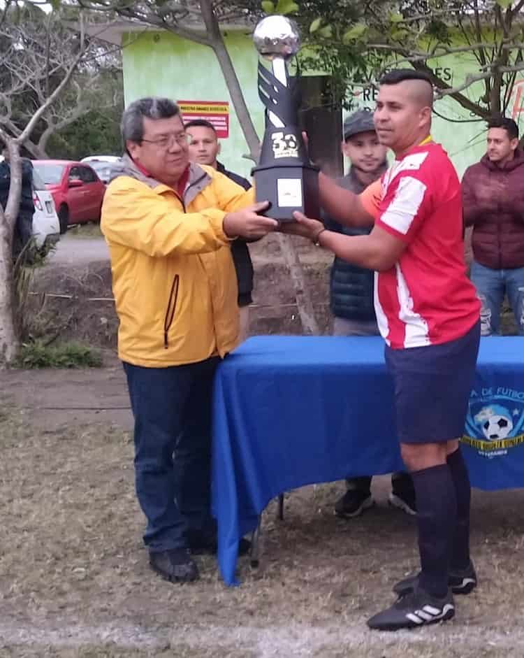 Se corona Paso del Toro en liga de veteranos