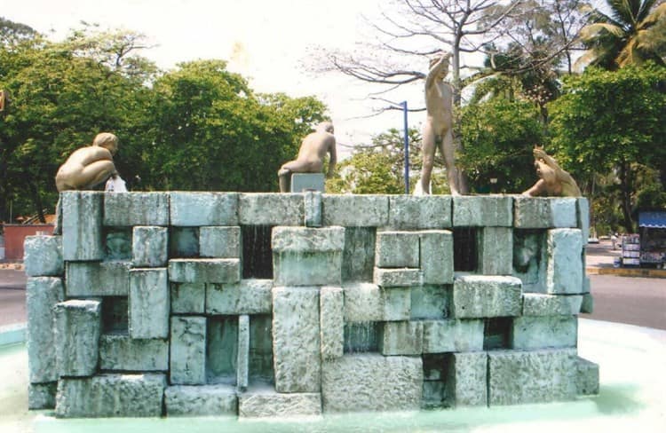 Estatuas del poeta Díaz Mirón y “Niños Pescadores”, te contamos su historia