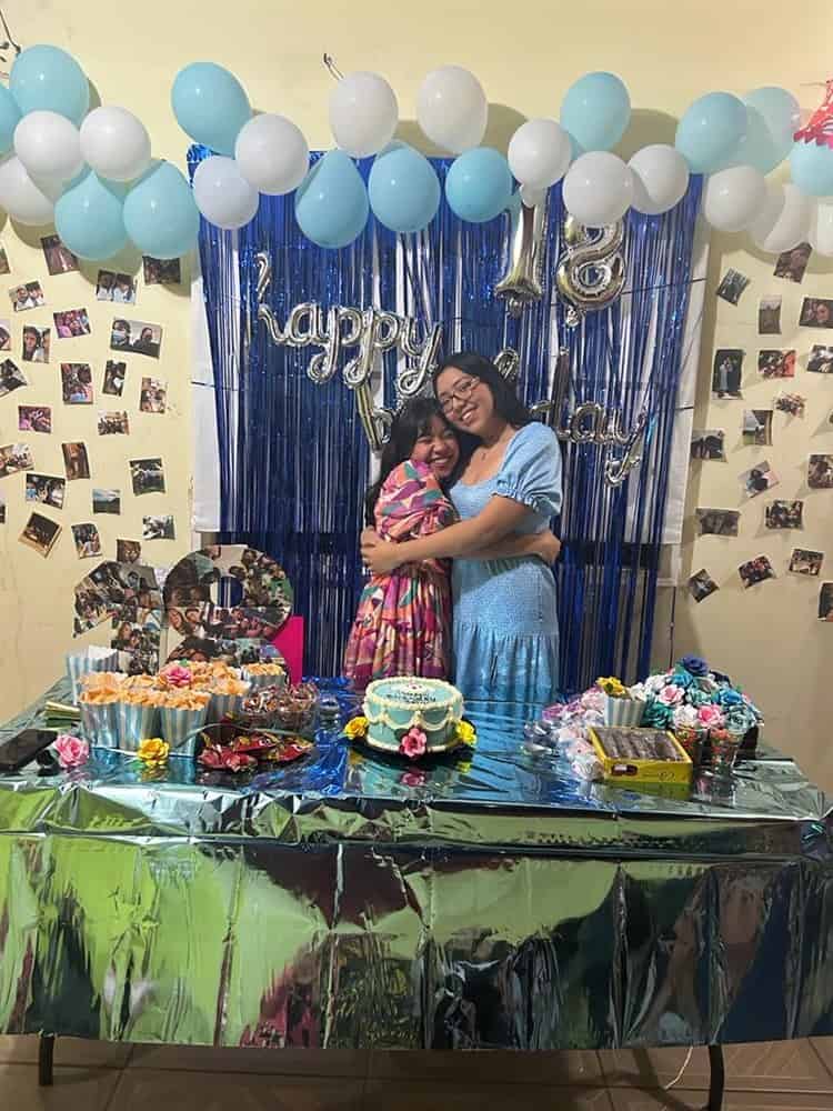 Karime Castro fue agasajada por cumplir 18 años de vida