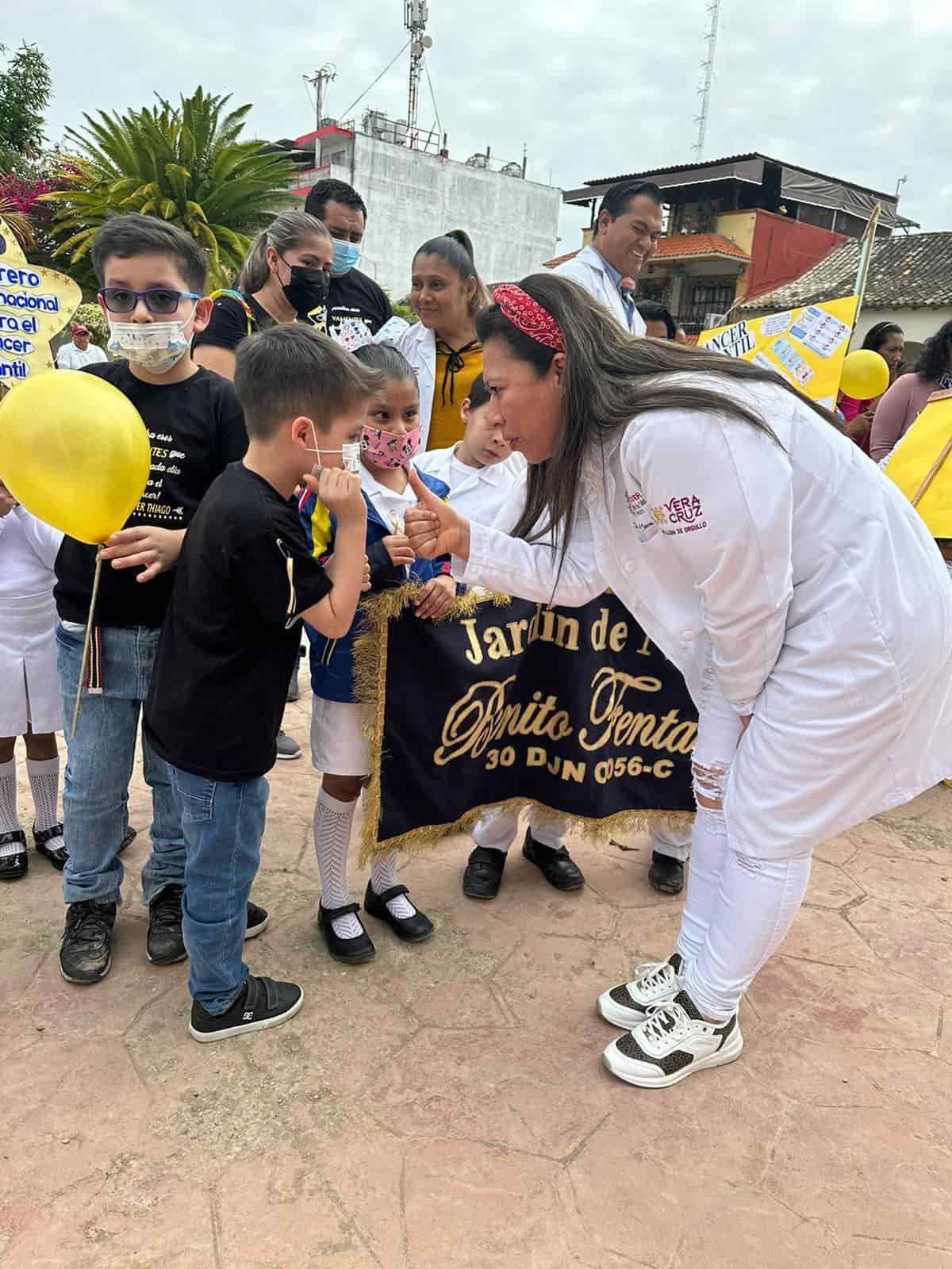 Conmemoran Día de la Lucha contra el Cáncer Infantil en Cosamaloapan