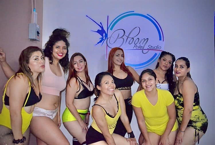 Pole Dance, una terapia combinada entre baile y disciplina para muchas mujeres en Veracruz