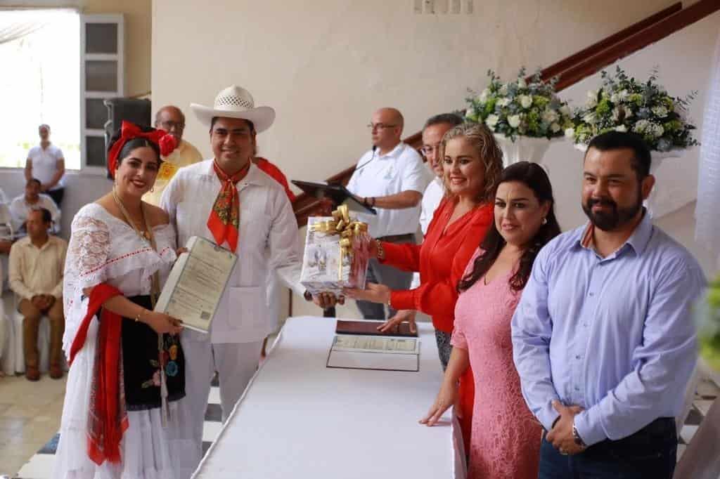 ¡Se dan el sí! 89 parejas se casaron en las Bodas Colectivas de Alvarado