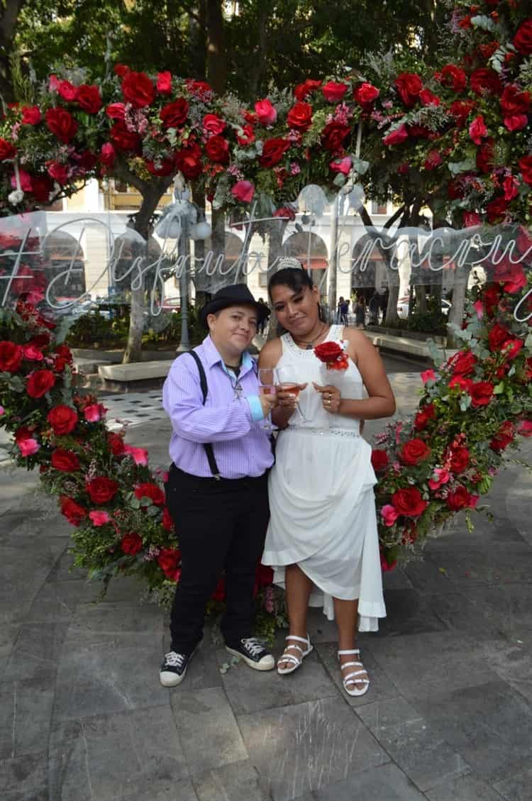 ¡Triunfó el amor! Isabel y Lizeth, después de 13 años unen sus vidas en las bodas colectivas de Veracruz(+Video)