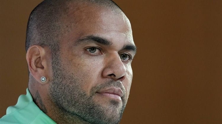 Dani Alves busca su libertad este jueves