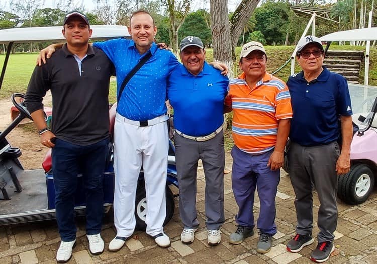 Minatitlán gana el trofeo del Golf Interclubes