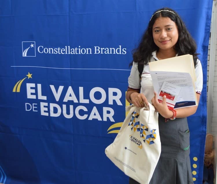 Entrega Constellation Brands becas en el Instituto Tecnológico de Veracruz