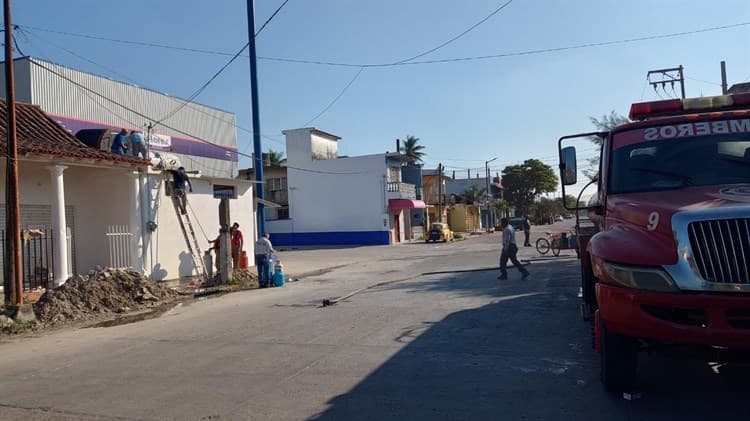 Vecinos alertan por fuga de gas en Cosamaloapan