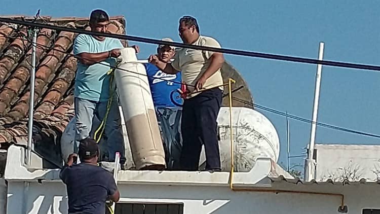 Vecinos alertan por fuga de gas en Cosamaloapan