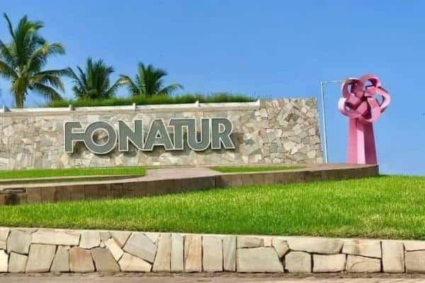 Terrenos de Fonatur serán destinados para reservas naturales, anuncia AMLO