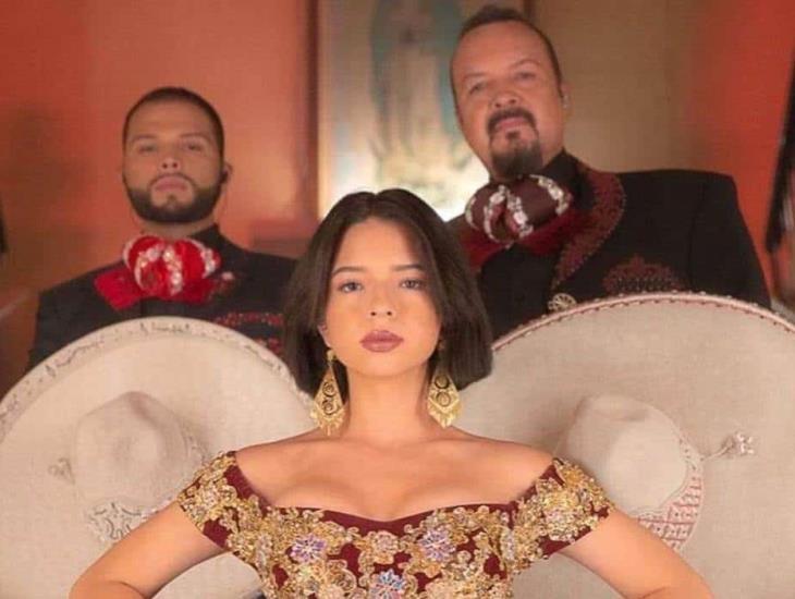 Pepe Aguilar estalla contra reportero ante pregunta indiscreta a su hija