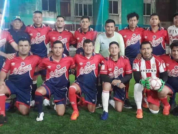 PMV es flamante campeón del Futbol 7 Petroquímicos