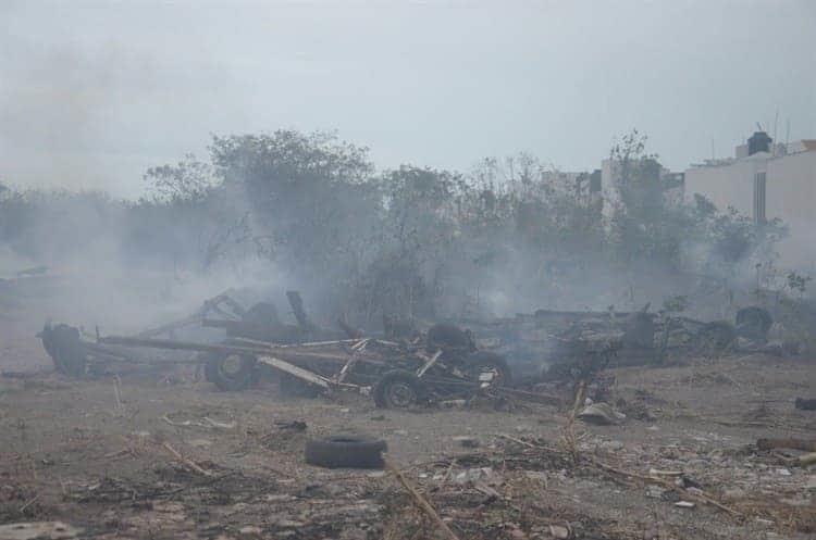 Gran incendió consumió más de 25 lanchas en carretera de Playa de Vacas