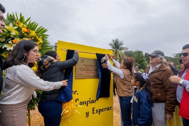 Rinden homenaje a Clemente Nagazaki Condado Escamilla