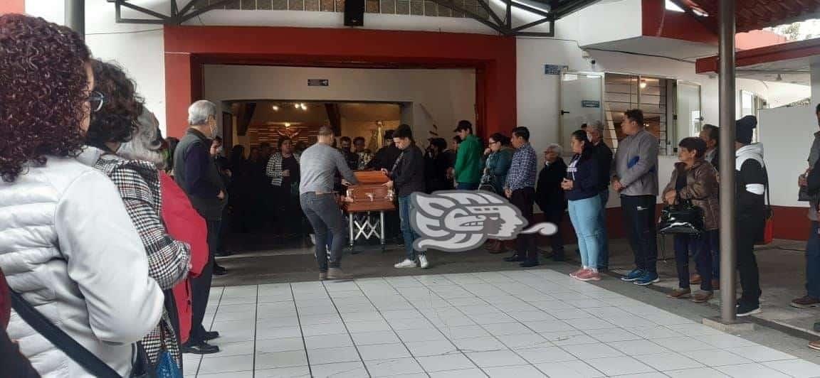 Con profunda tristeza despiden a Sara, asesinada presuntamente por su sobrino