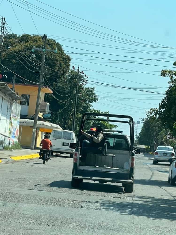 ¡Por tener “diablito”! Detienen a sujeto que agredió a personal de servicio de luz en Tierra Blanca