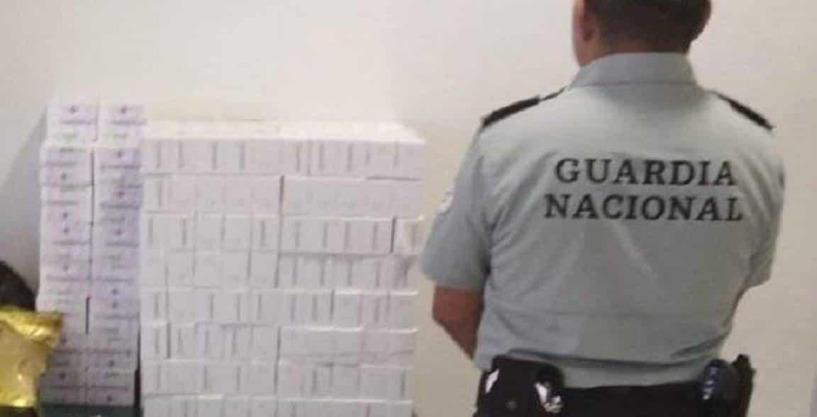 Aseguran casi 400 cajas de clonazepam en Aeropuerto de Querétaro