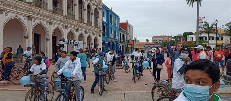 Con “rodada” conmemoran el Día del Síndrome de Asperger en Cosamaloapan