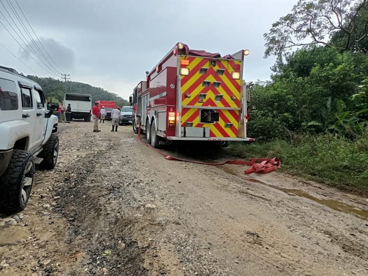 Se prenden tuberías entre los Complejos Morelos y Cangrejera