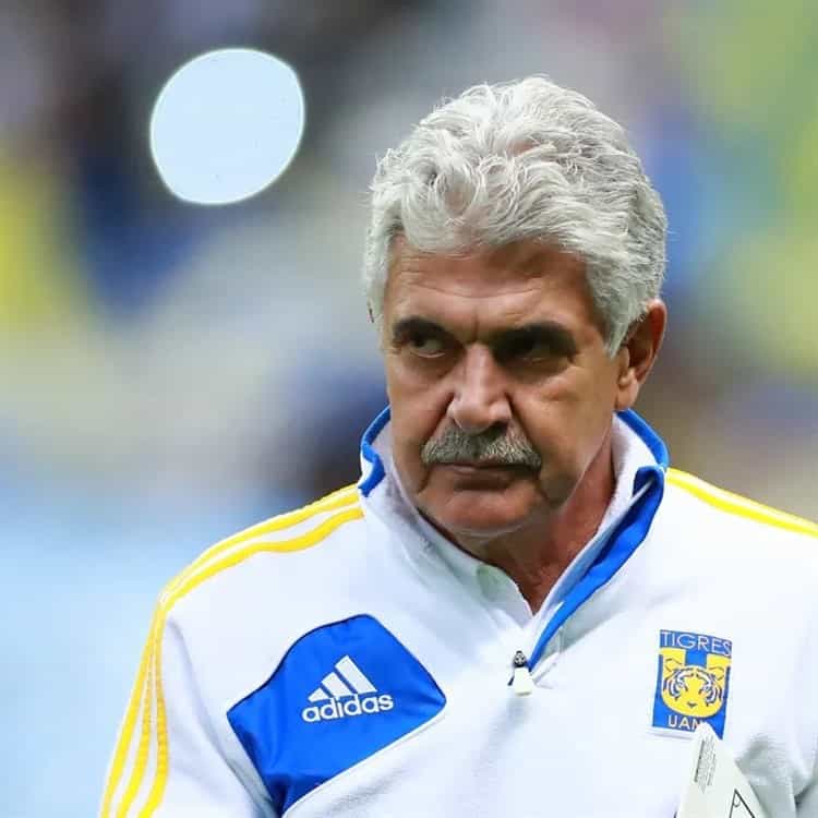 Cerca Ricardo Ferretti de ser técnico celeste