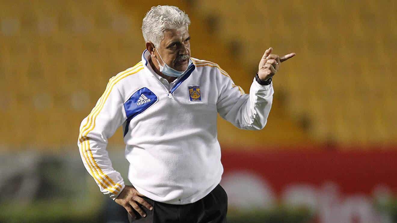 Cerca Ricardo Ferretti de ser técnico celeste