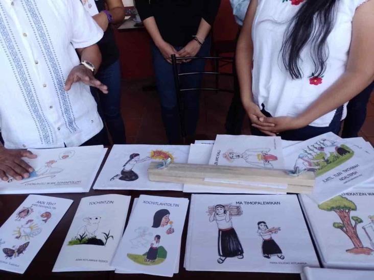 Crean maestros de sector indígena material didáctico en náhuatl para trabajar con los alumnos