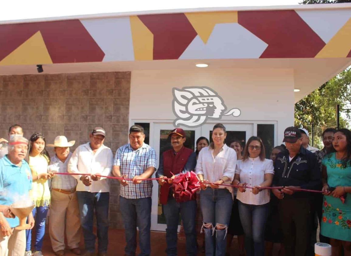 Con obras de impacto social, Cuauhtémoc Baruch Custodio dignifica La Virgen