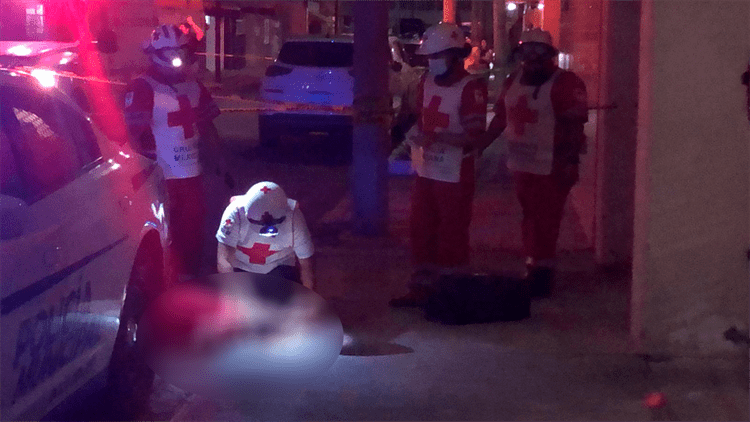 Hombre se arroja del octavo piso de un edificio en Boca del Río(+Video)