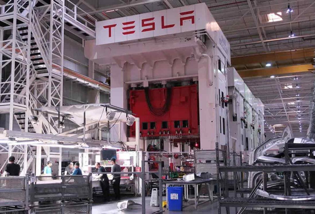 Estos son los salarios que ofrece Tesla en México