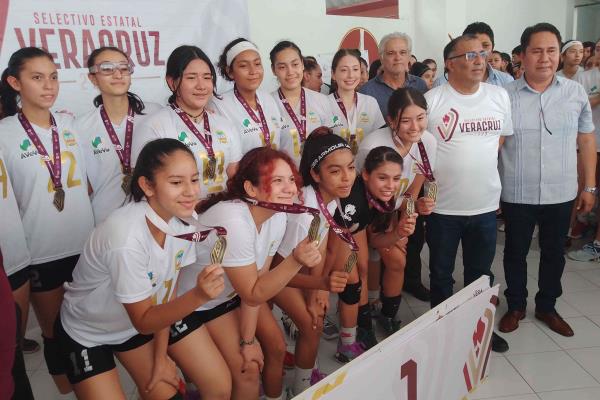Coatzacoalcos clasifica al Macroregional de Voleibol de los Juegos Deportivos Conade