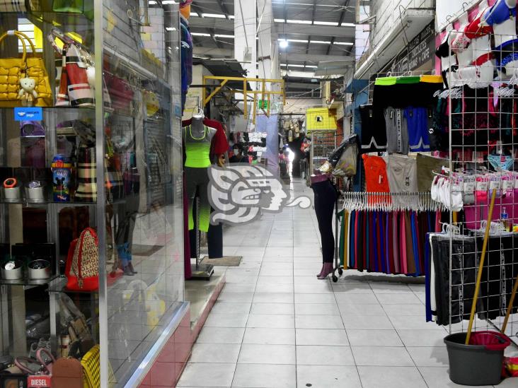 Cada vez menos clientes llegan al mercado Morelos, acusan competencia desleal