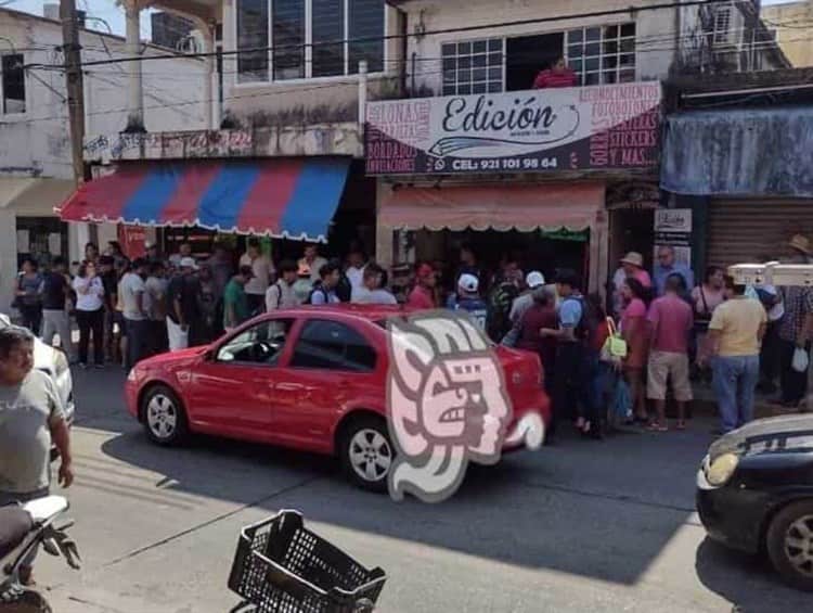 Agrede a su compañero de escuela por presunta disputa en Agua Dulce; lo deja herido