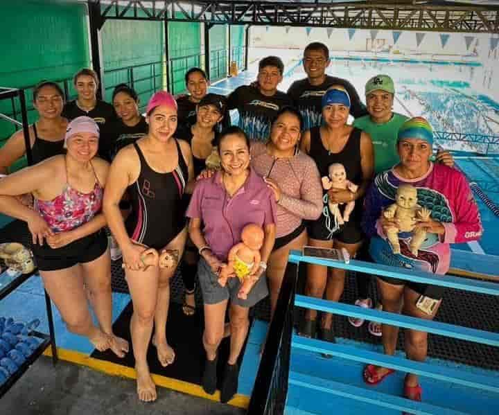 Realizan curso acuático con diversas actividades deportivas