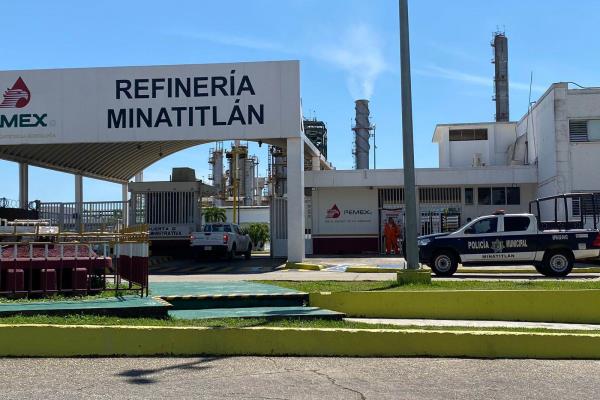 Confirman muerte de tercer víctima en explosión de Refinería Lázaro Cárdenas