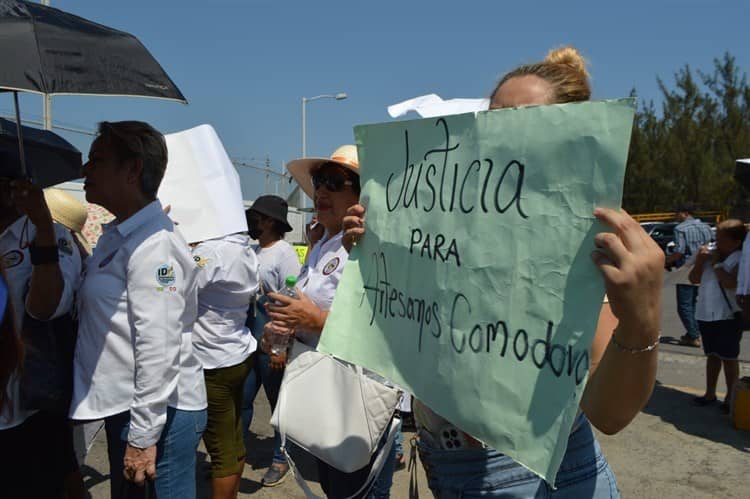 Extrabajadoras del puerto de Veracruz piden ayuda a Beatriz Gutiérrez