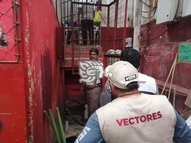 Operativo de Cofepris en mercados de Coatzacoalcos