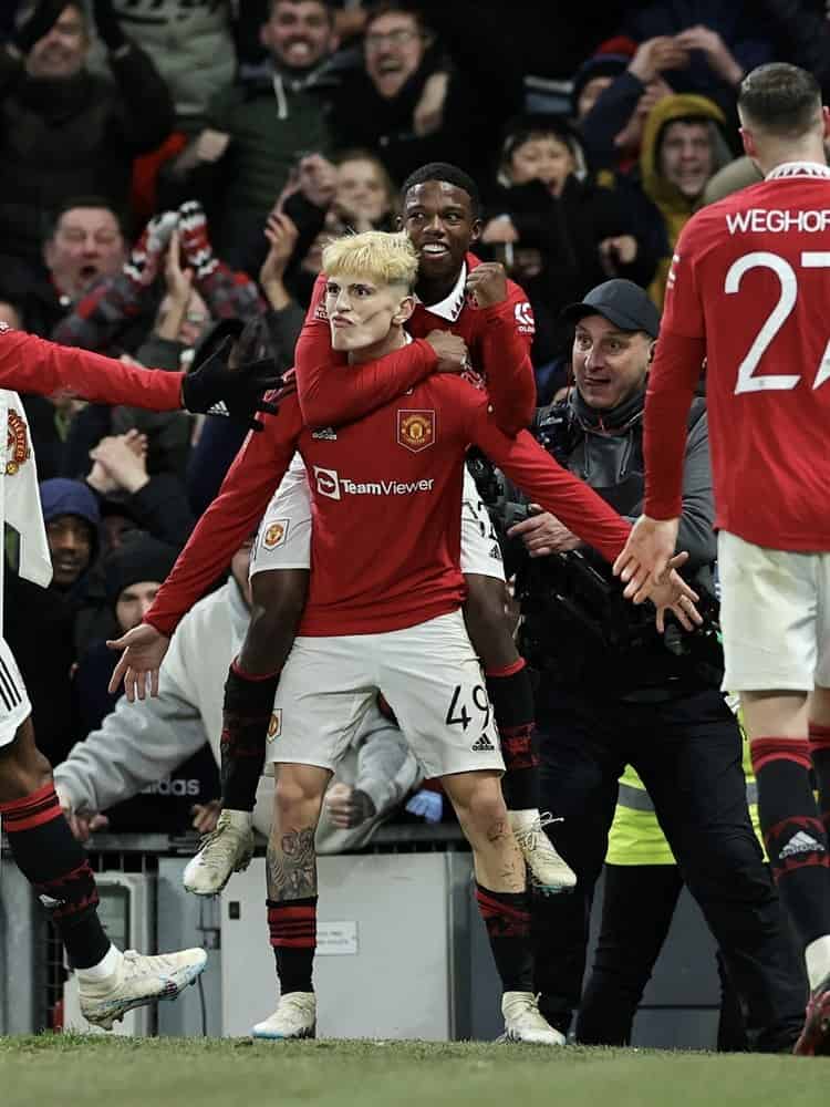 Consigue Manchester United boleto a los Cuartos de Final