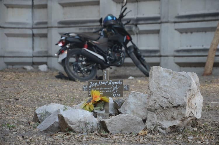 Motociclista pierde la vida al caer del distribuidor vial JB Lobos (+Video)