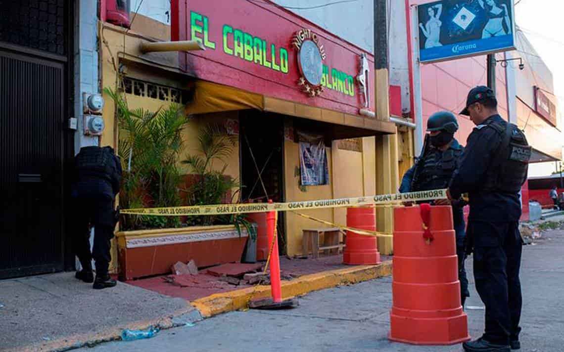 Familiares de víctimas en ataque a bar Caballo Blanco en Veracruz denuncian presunto tráfico de órganos con cuerpos entregados