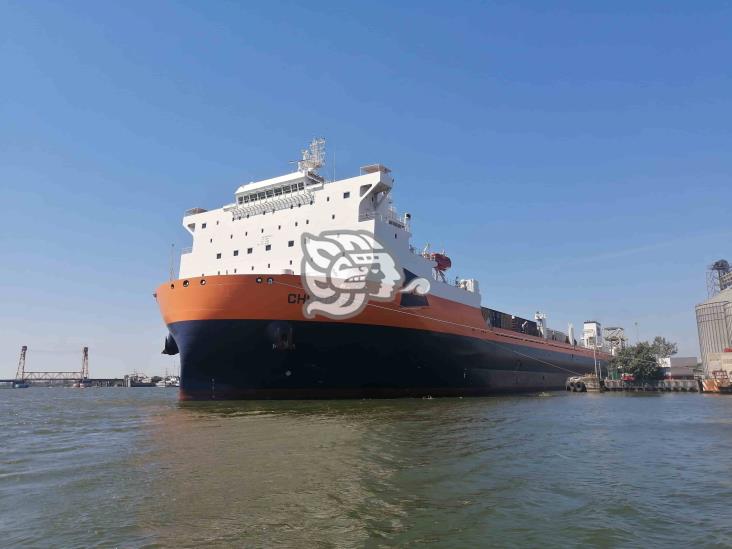 Regresa ferro buque ‘Cherokee’ al Puerto de Coatzacoalcos