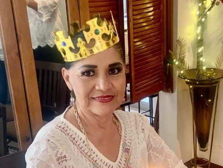 Lupita Vielma recibe felicitaciones por su cumpleaños