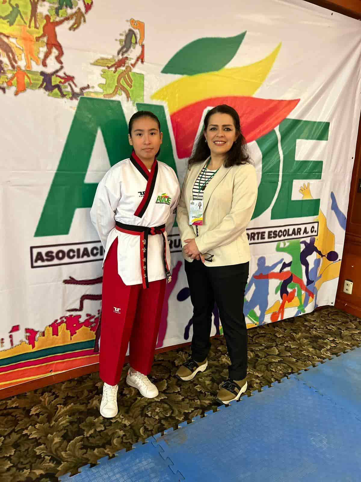 Destaca Ximena Juárez en evento de TKD en Coatzacoalcos