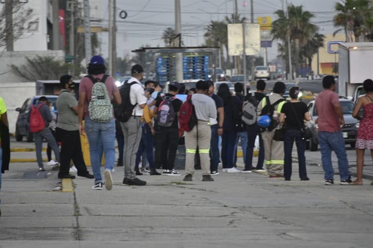 ¡Súbale, súbale! servicio urbano trabaja con normalidad