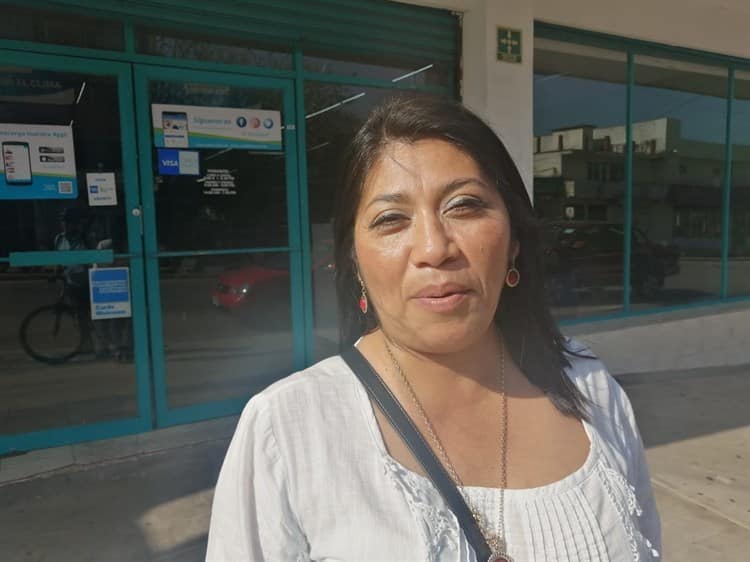 Más de 400 de la generación 2005 tramitan cartilla del SMN en Coatzacoalcos